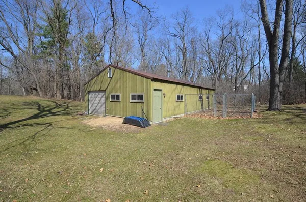 $579,900 | W9498 Highway 18, Oakland, WI 53523