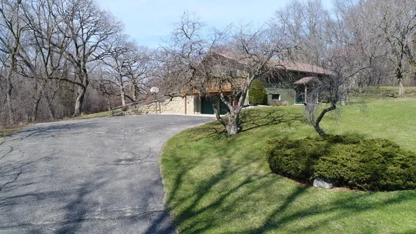 $579,900 | W9498 Highway 18, Oakland, WI 53523