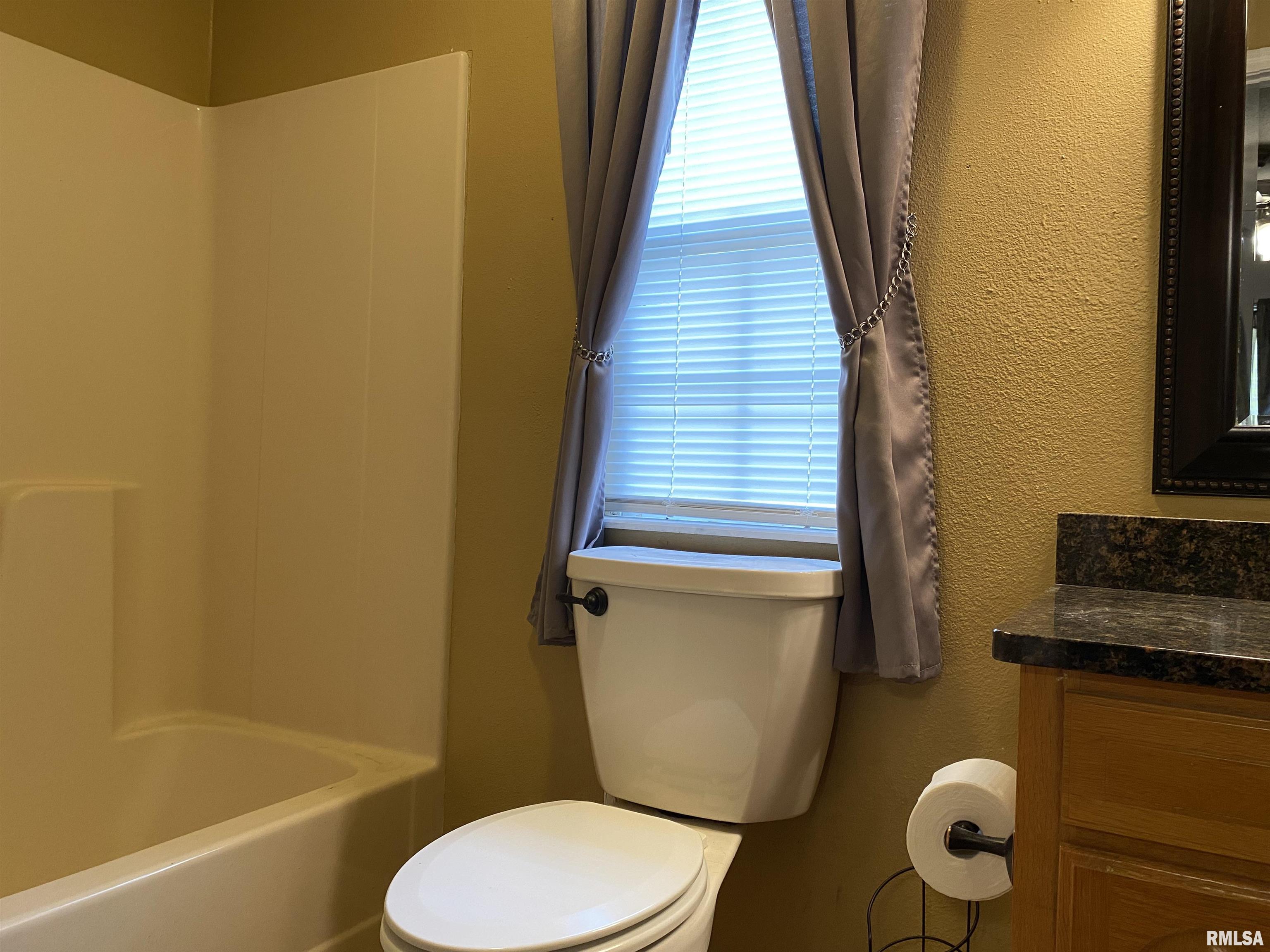 407 North Howard Street Ava, IL 62907 - Photo 10 of 27 Gallery Image 10