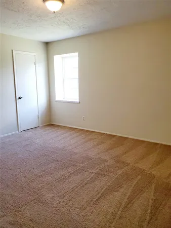 $1,900 | 11806 Hillcroft Avenue, Houston, TX 77035