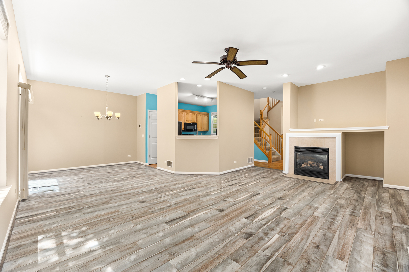 260 Ridge Road, Unit 260 North Aurora, IL 60542 - Photo 7 of 24