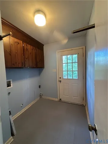 a view of room with window