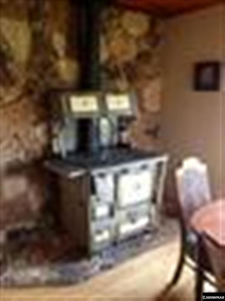 2315 Acosta Road Nutrioso, AZ 85932 - Photo 8 of 17