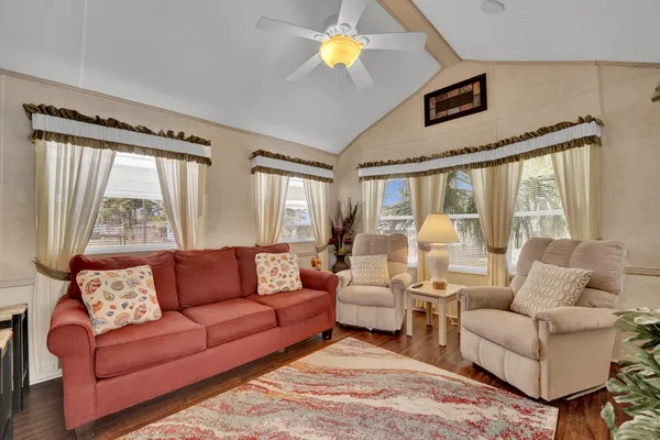 $135,000 | 1219 Thomas Drive, Unit 266, Panama City Beach, FL 32408