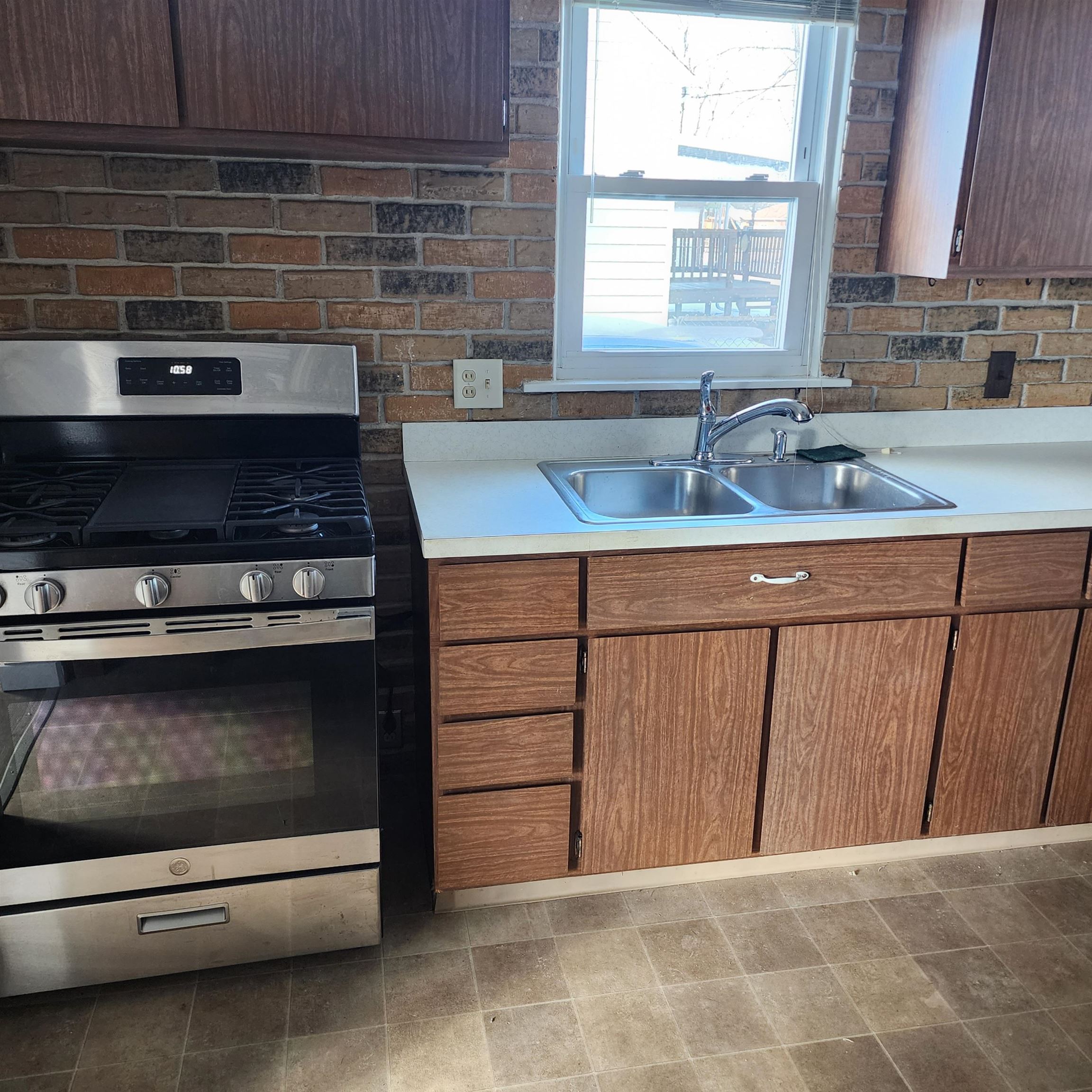 1907 34th Street Bay City, MI 48708 - Photo 8 of 15 Gallery Image 8
