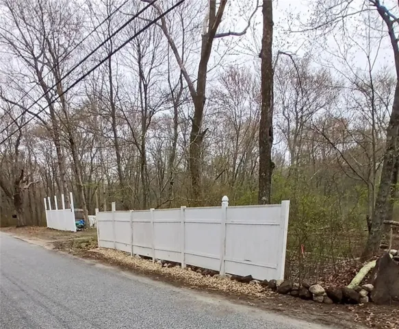 $300,000 | 400 Yawgoo Valley Road, Exeter, RI 02822