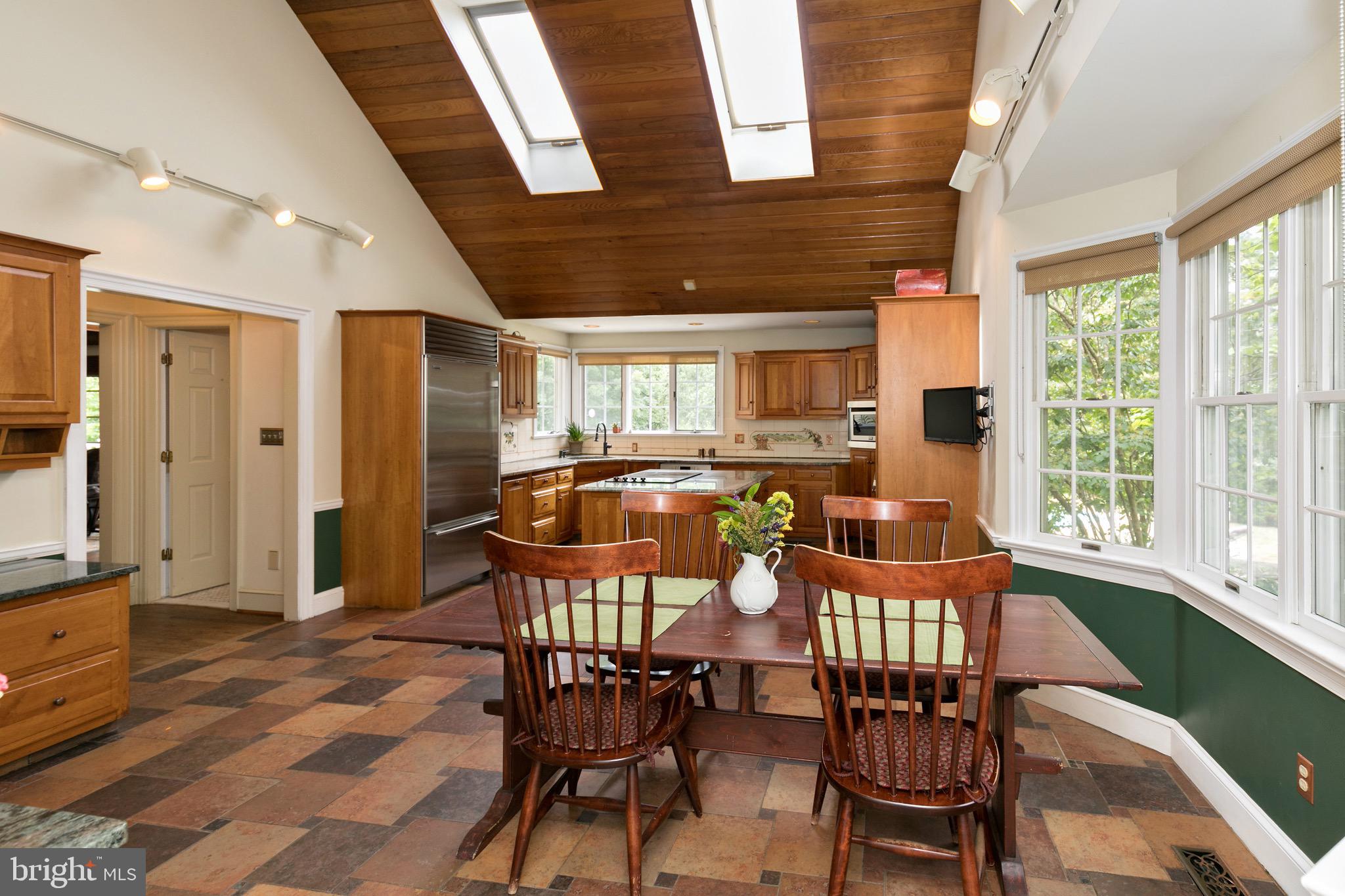 51 Cove Road Moorestown, NJ 08057 - Photo 4 of 40