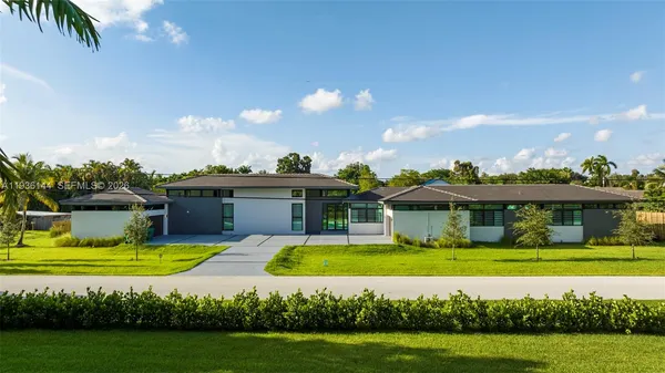 $23,995 | 11911 Northwest 2nd Street, Plantation, FL 33325