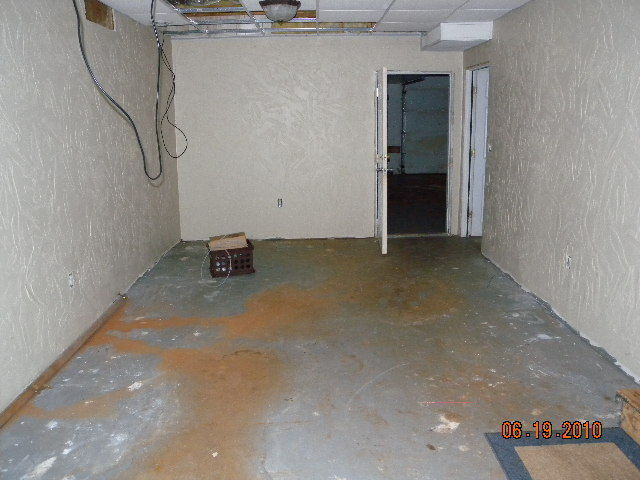 90 Tolley Road Hardy, VA 24101 - Photo 16 of 17 Basement family room