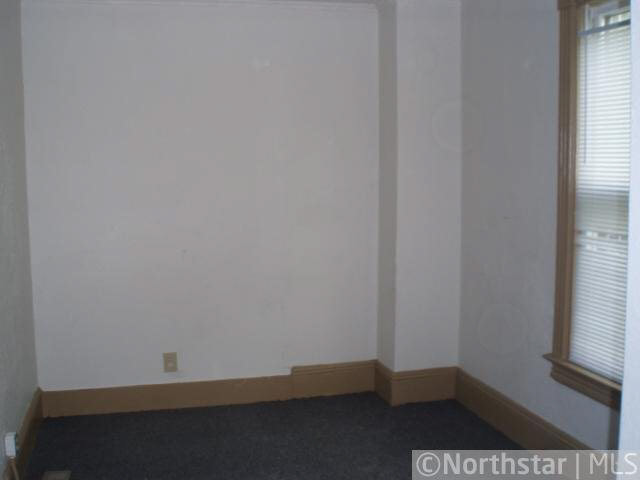 669 Case Street St. Paul, MN 55106 - Photo 4 of 12