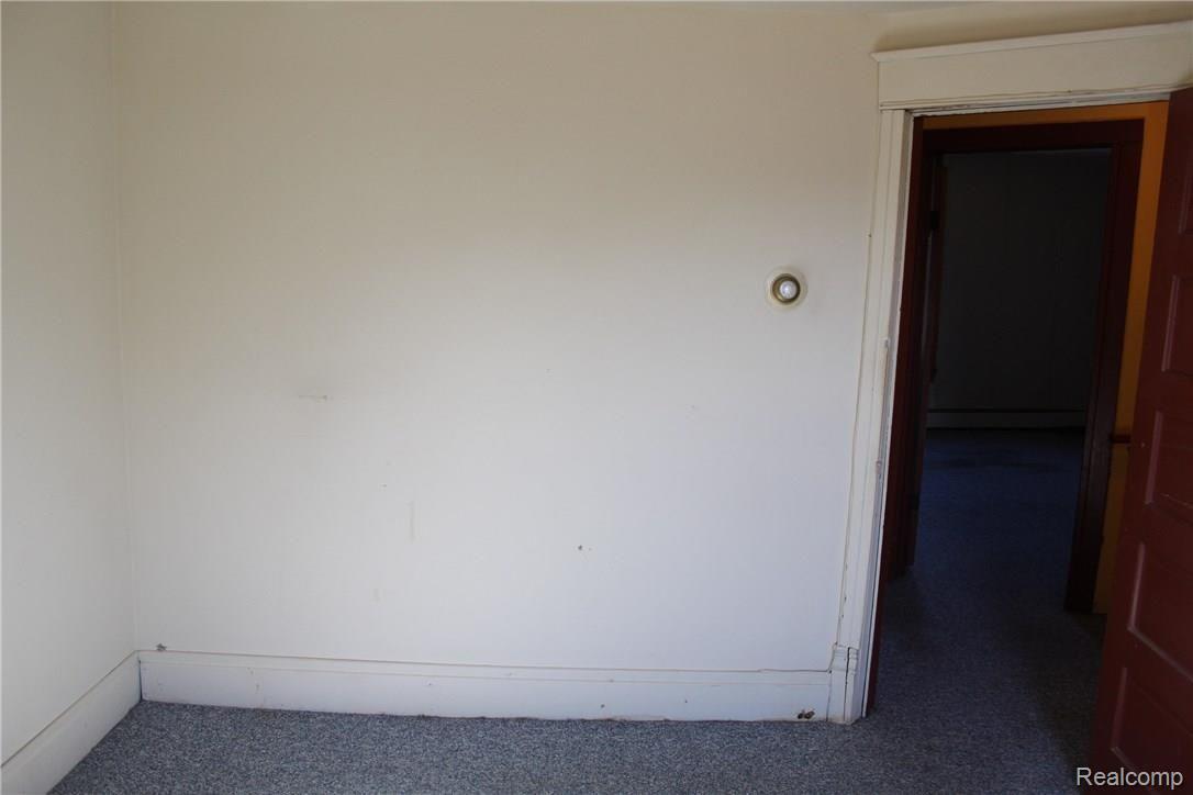 3526 South Fenton Road Holly, MI 48442 - Photo 8 of 28 IMG_3754.JPG
