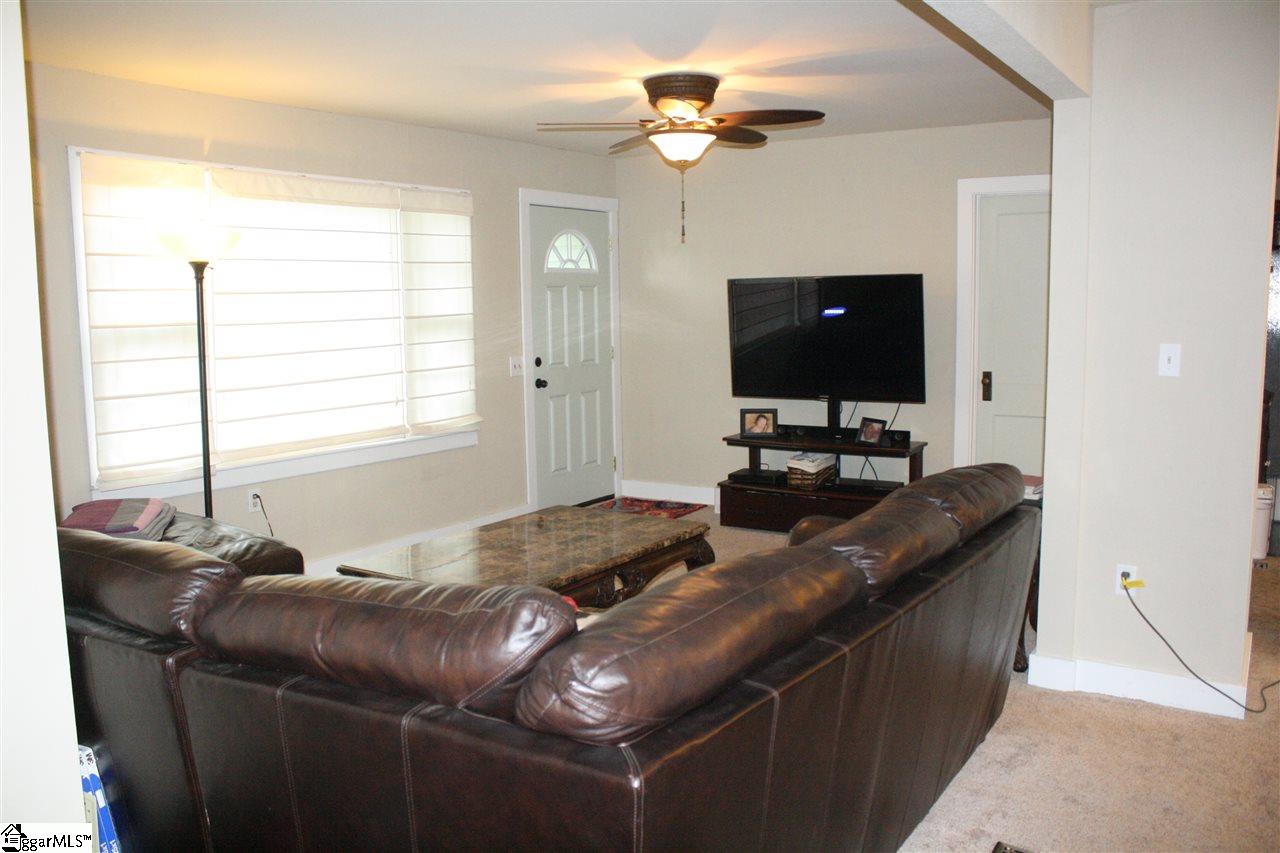 341 Jackson Road Inman, SC 29349 - Photo 4 of 27