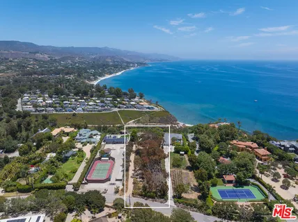 $19,450,000 | 6734 Zumirez Drive, Malibu, CA 90265