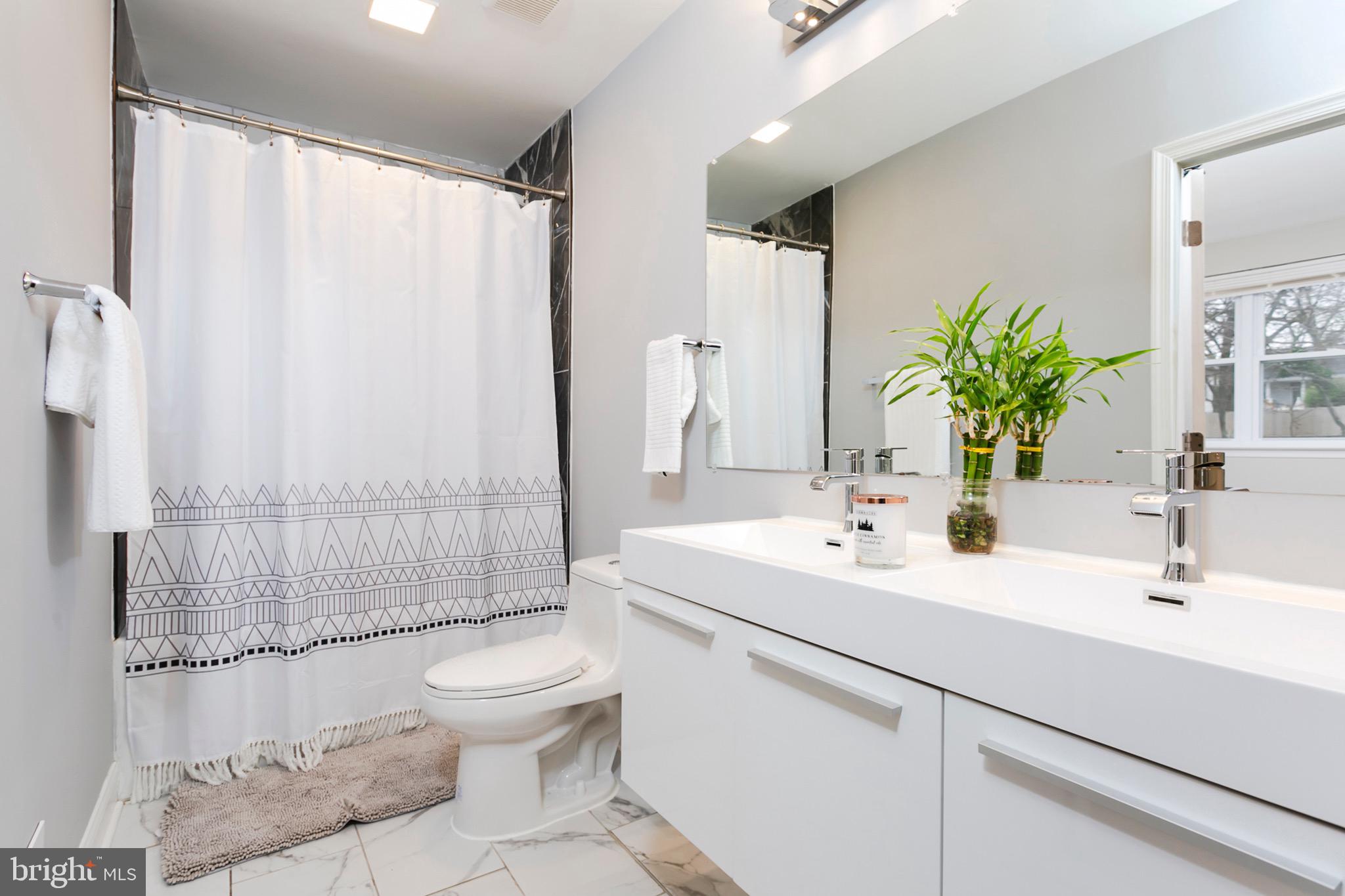 2919 Fendall Road Baltimore, MD 21207 - Photo 13 of 20 Main Floor Bathroom