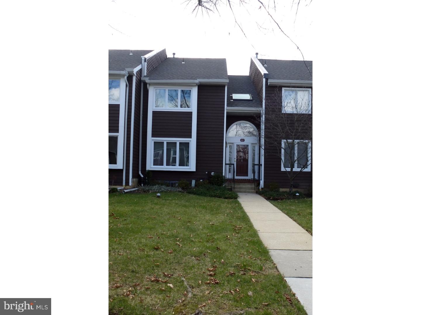 227 Fox Run Exton, PA 19341 - Photo 22 of 24 Exterior Front