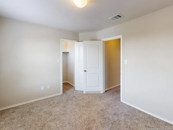 $1,750 | 8403 Blackstone Cove, Converse, TX 78109