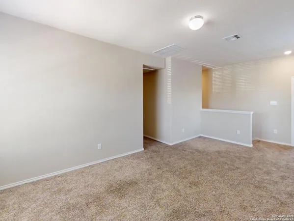 $1,750 | 8403 Blackstone Cove, Converse, TX 78109