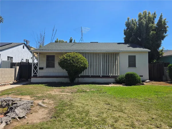 $749,500 | 7446 Dempsey Avenue, Lake Balboa, CA 91406