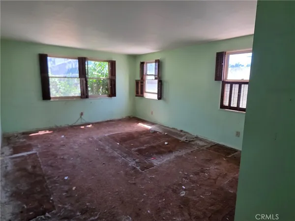 $749,500 | 7446 Dempsey Avenue, Lake Balboa, CA 91406