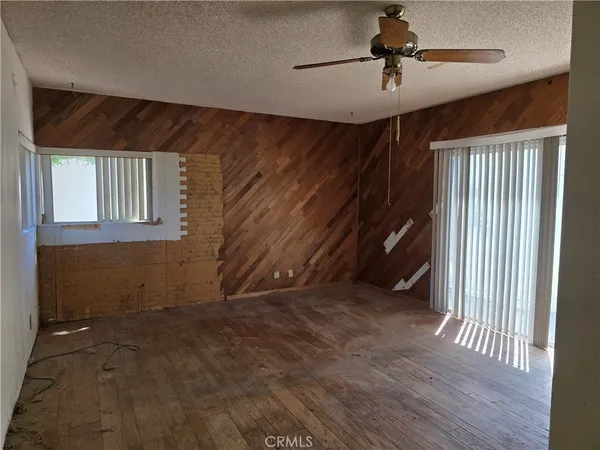 $749,500 | 7446 Dempsey Avenue, Lake Balboa, CA 91406