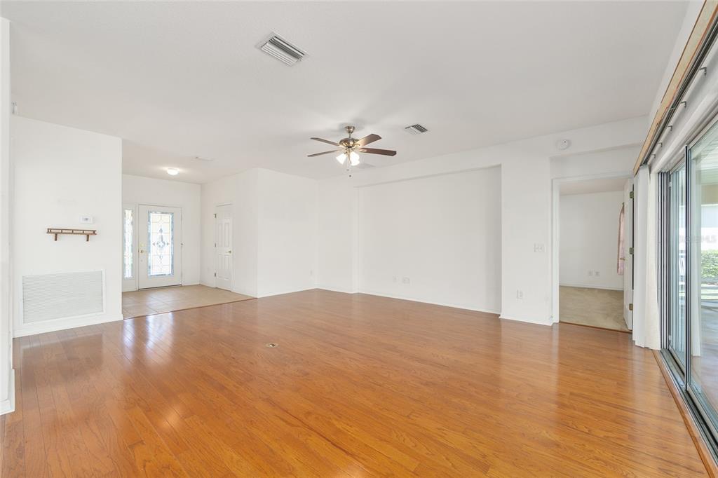 9210 Southeast 118th Loop Summerfield, FL 34491 - Photo 11 of 56