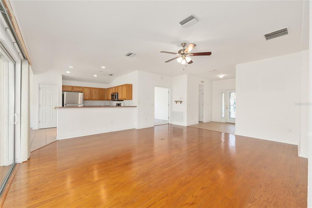 9210 Southeast 118th Loop Summerfield, FL 34491 - Photo 13 of 56