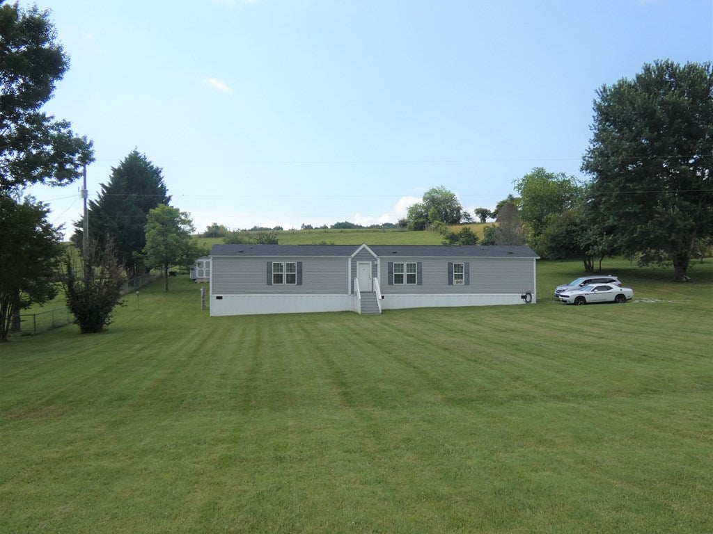 2926 Cedar Springs Road Sugar Grove, VA 24375 - Photo 41 of 43 Gallery Image 41
