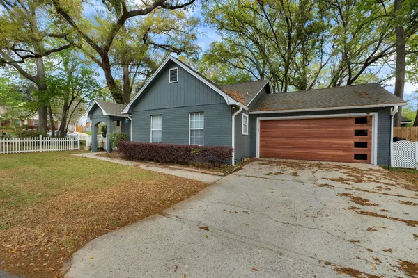 $2,400 | 1552 Cinnamon Bear Circle, Tallahassee, FL 32311