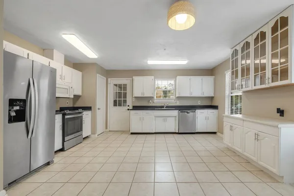 $2,400 | 1552 Cinnamon Bear Circle, Tallahassee, FL 32311