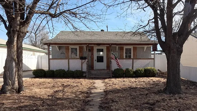 $129,900 | 114 Pine Avenue, Dumas, TX 79029