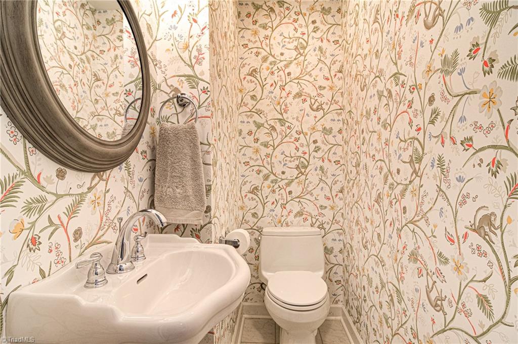 2000 Robinhood Road Winston-Salem, NC 27104 - Photo 25 of 35 Gallery Image 25