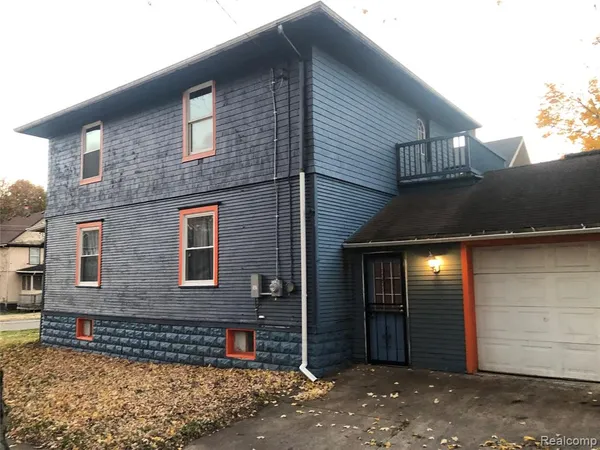 $138,000 | 600 West Biddle Street, Jackson, MI 49203