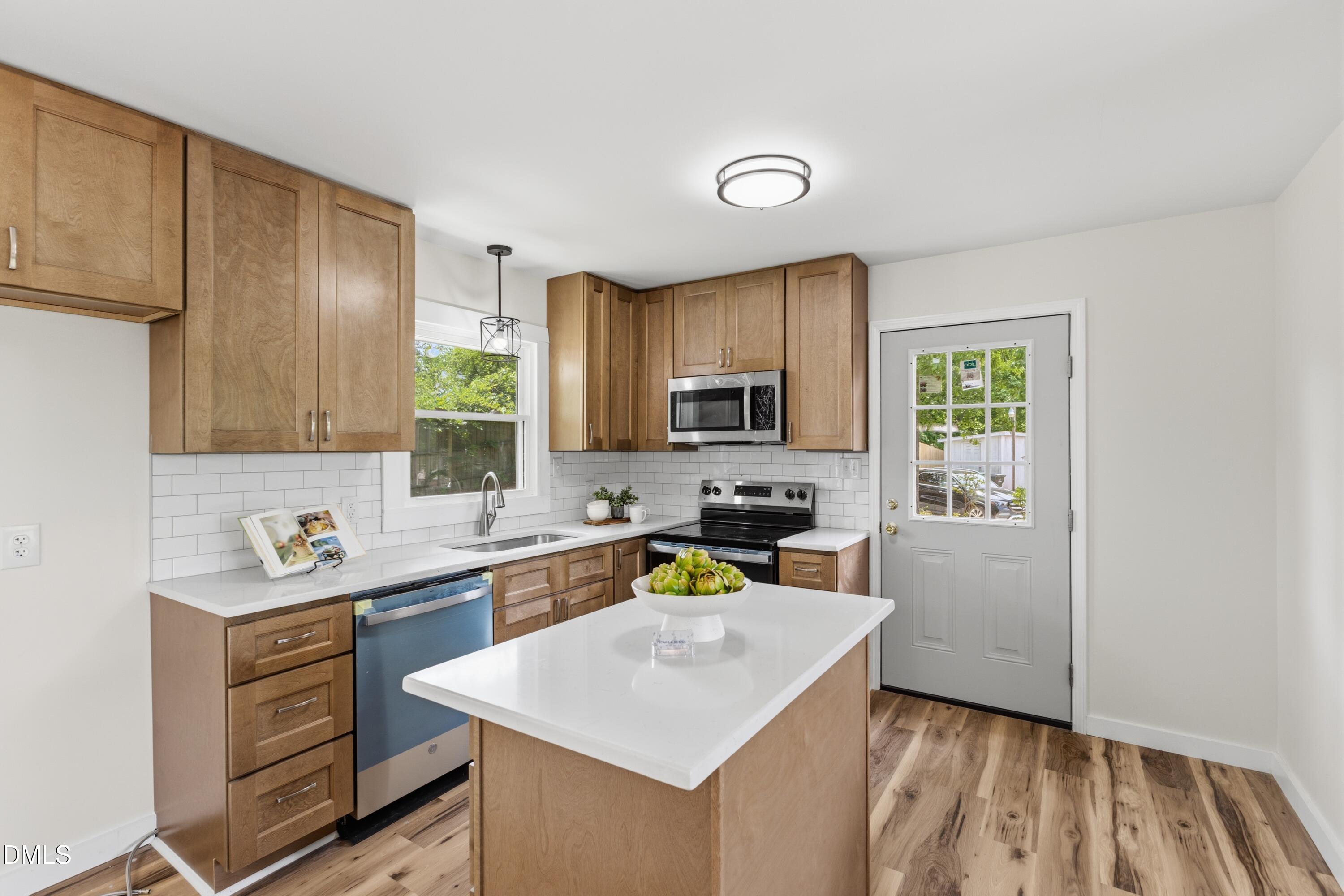 2308 Blacklan Circle Raleigh, NC 27610 - Photo 4 of 43 CY1A4051(1)
