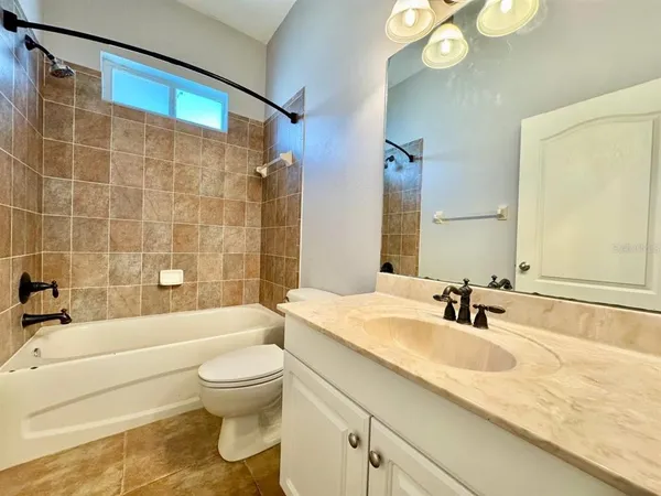 $2,750 | 18205 Fall Creek Drive, Lutz, FL 33558