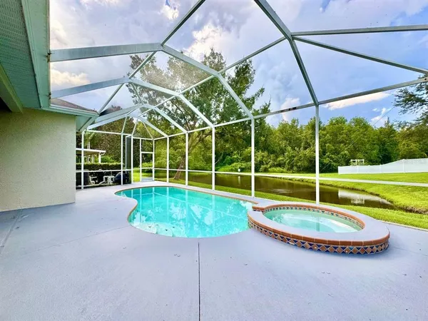 $2,750 | 18205 Fall Creek Drive, Lutz, FL 33558