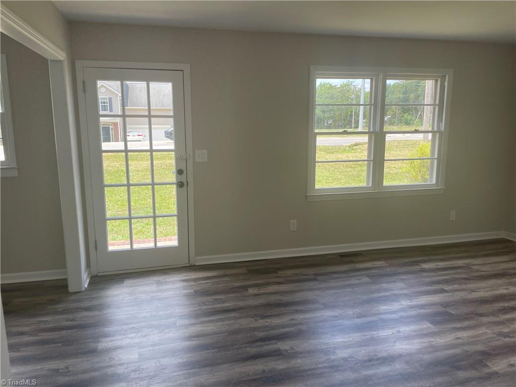 4110 Braddock Road High Point, NC 27265 - Photo 8 of 15 Gallery Image 8