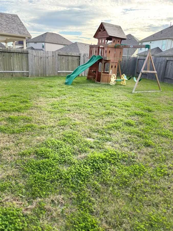 $2,750 | 17607 Desmond Street, Humble, TX 77346