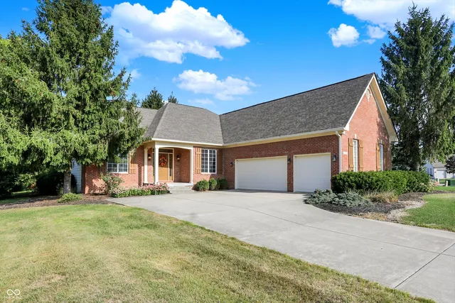 $560,000 | 4498 Nottinghill Drive, Avon, IN 46123