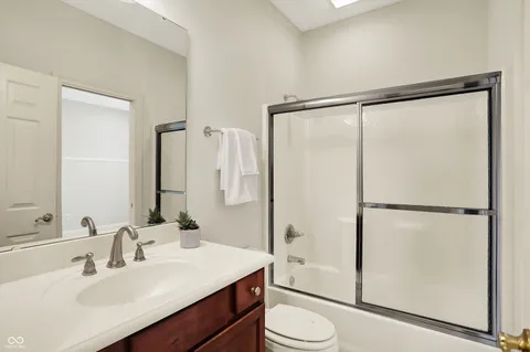 $565,000 | 4498 Nottinghill Drive, Avon, IN 46123