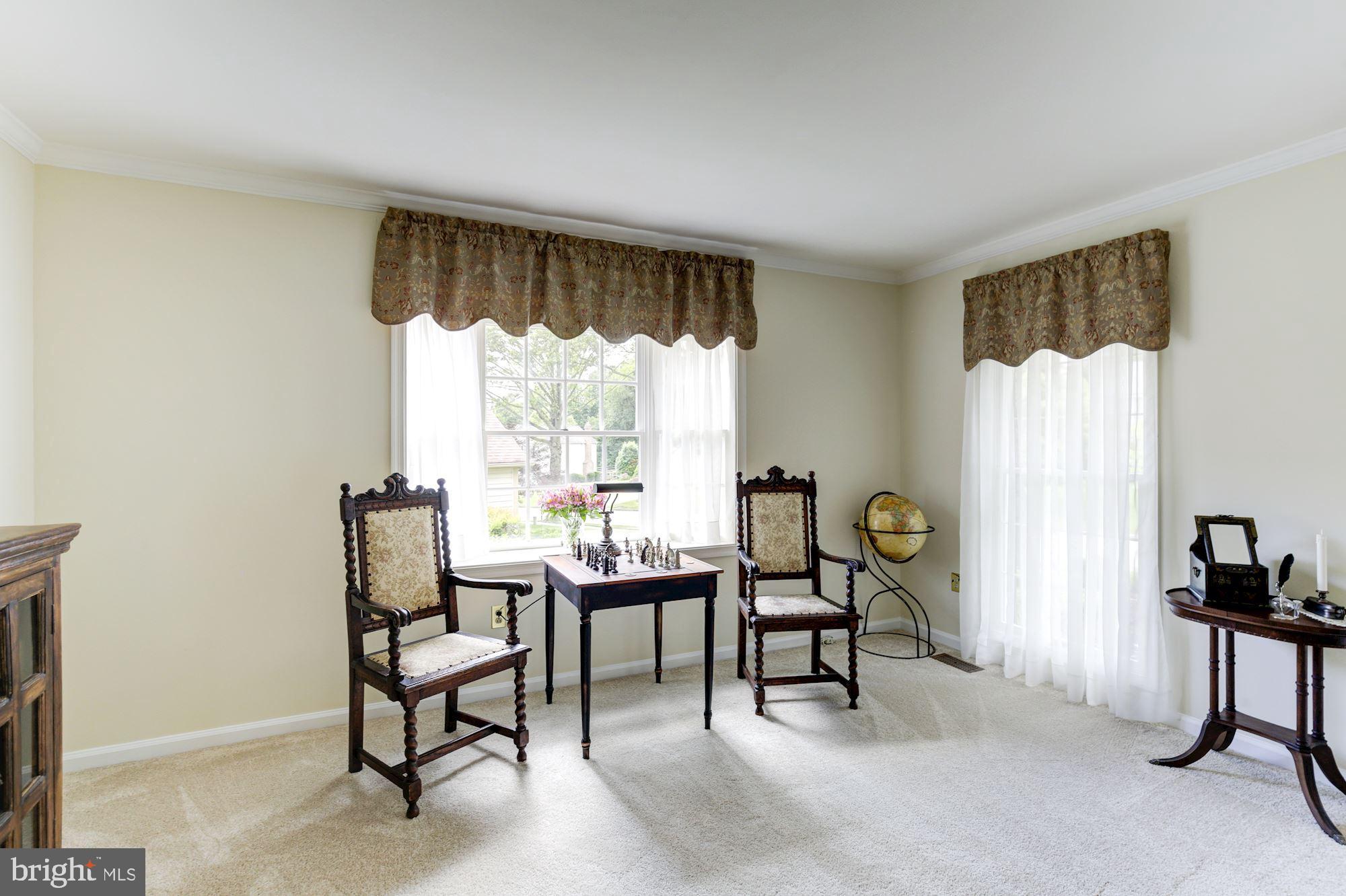 3284 Elmmede Road Ellicott City, MD 21042 - Photo 12 of 51 Living Room