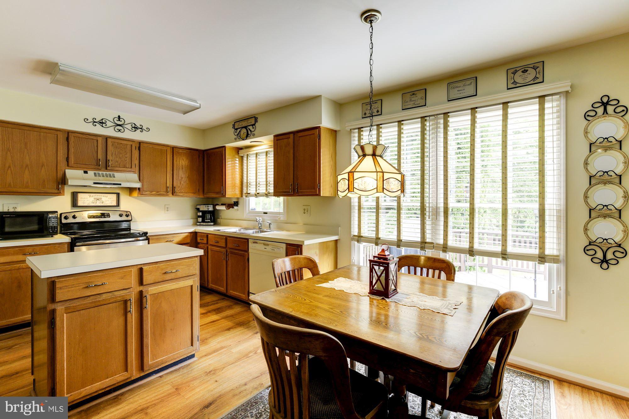 3284 Elmmede Road Ellicott City, MD 21042 - Photo 20 of 51 Breakfast Room