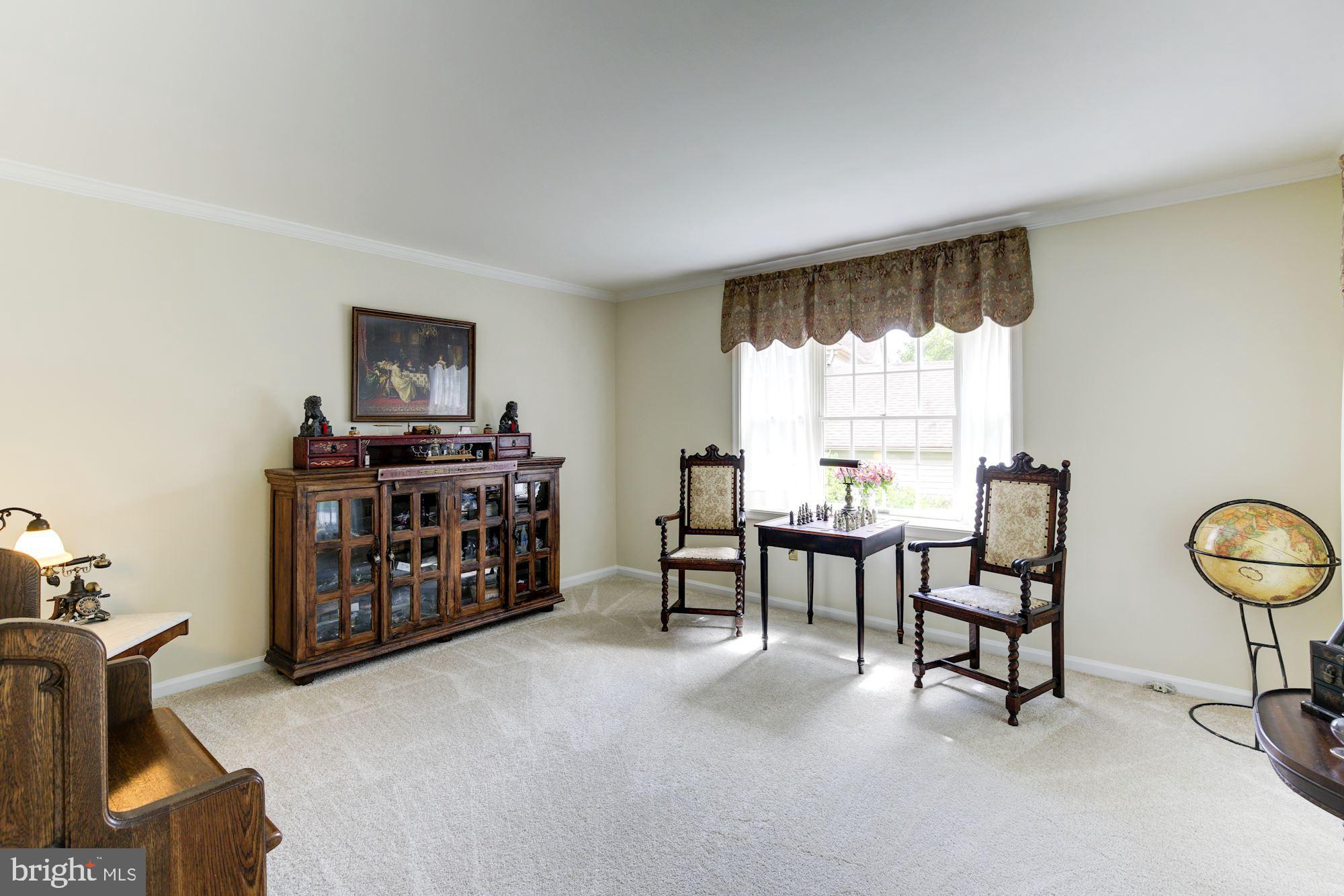 3284 Elmmede Road Ellicott City, MD 21042 - Photo 10 of 51 Living Room
