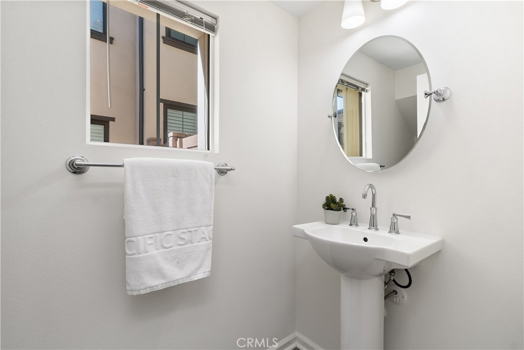 275 Rodeo Irvine, CA 92602 - Photo 19 of 27