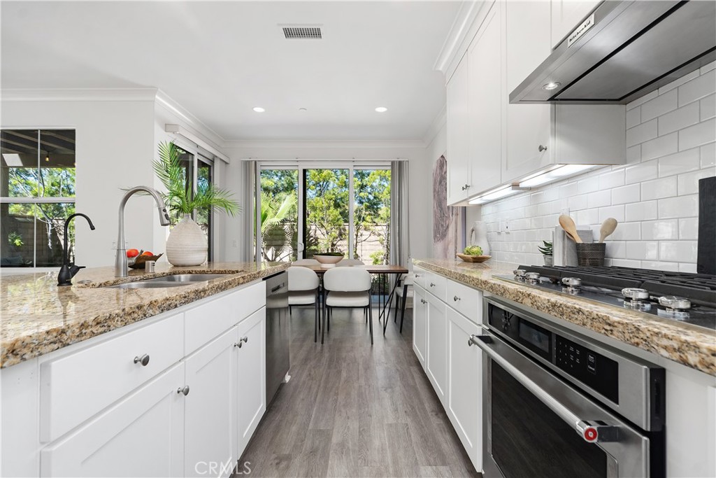 275 Rodeo Irvine, CA 92602 - Photo 7 of 27