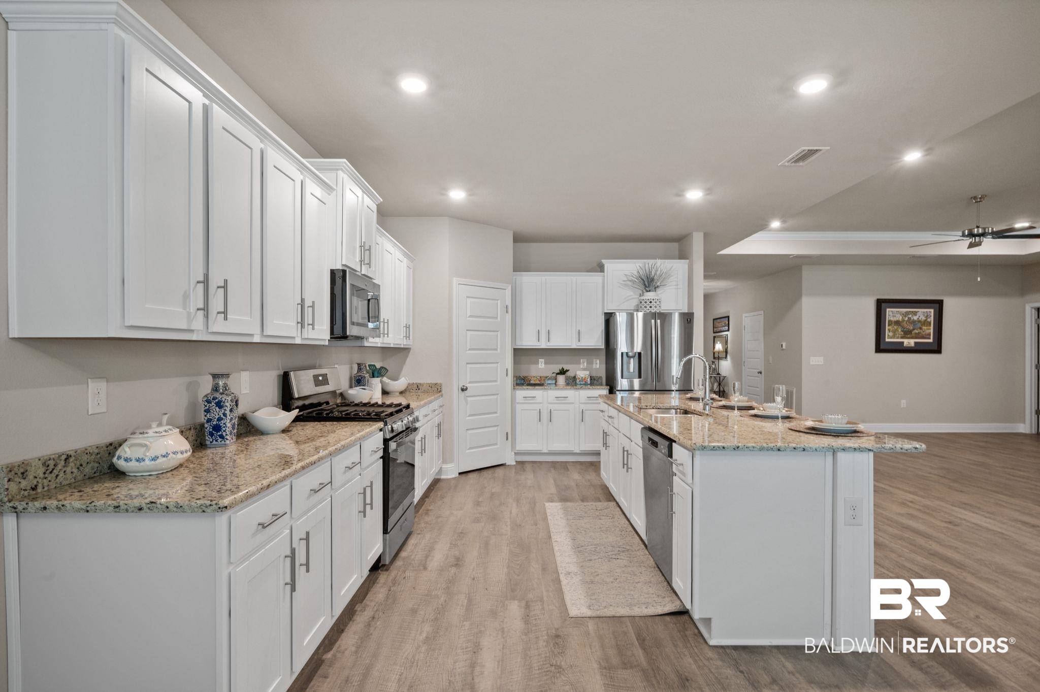 8722 Bronze Lane Foley, AL 36535 - Photo 11 of 38 Abundance of cabinetry and granite counter space