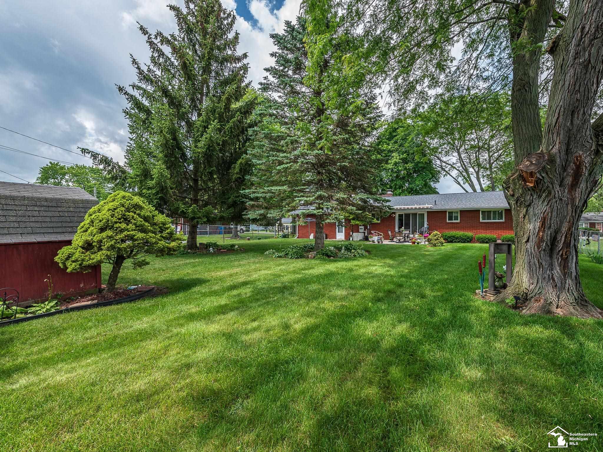 5039 West Albain Road Monroe, MI 48161 - Photo 29 of 33 50114172-28.JPG