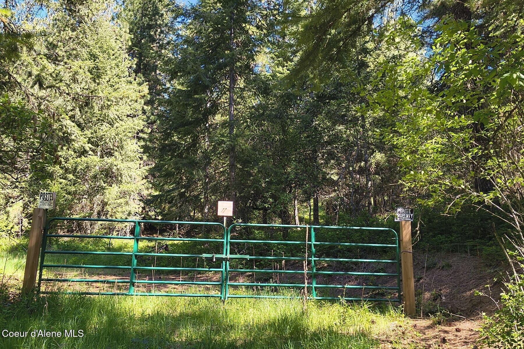 881 South Allen Road Coeur D'Alene, ID 83814 - Photo 11 of 26 SW Allen Gate