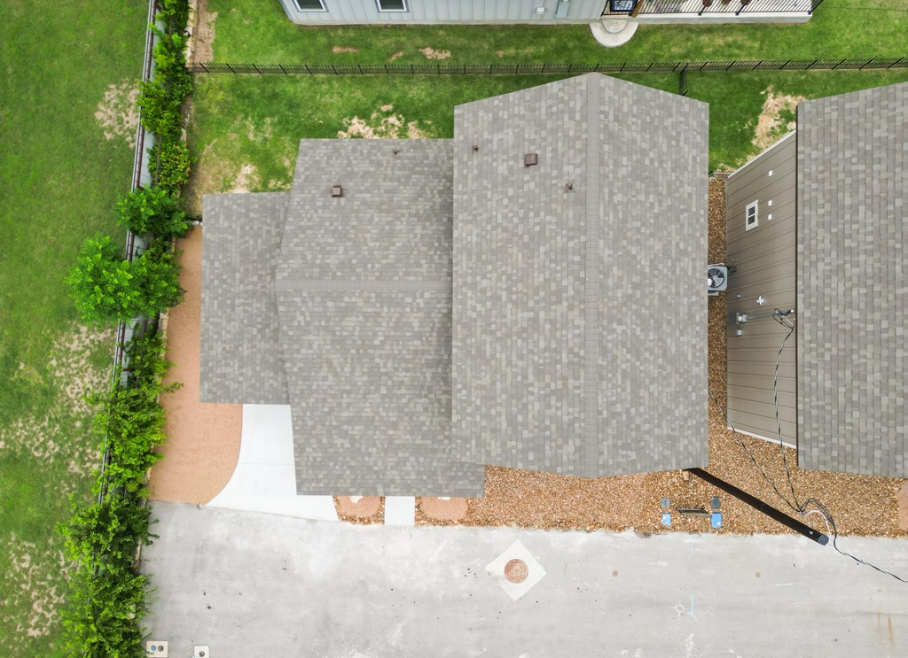 302 Riley Way Kerrville, TX 78028 - Photo 8 of 30