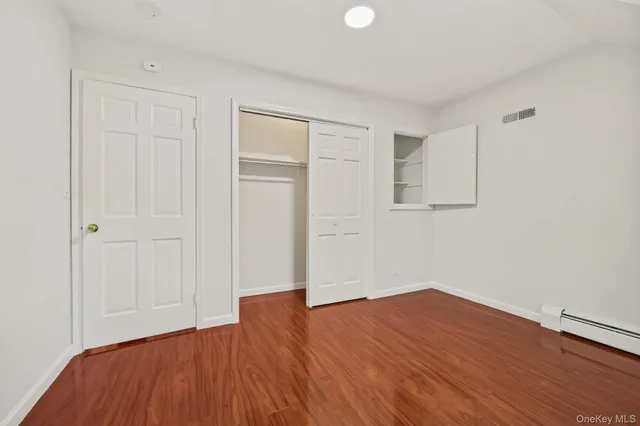 $839,000 | 11 Pondview Cl, Chappaqua, NY 10514