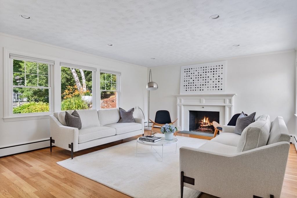 10 Ridge Street Arlington, MA 02474 - Photo 4 of 26 Gallery Image 4